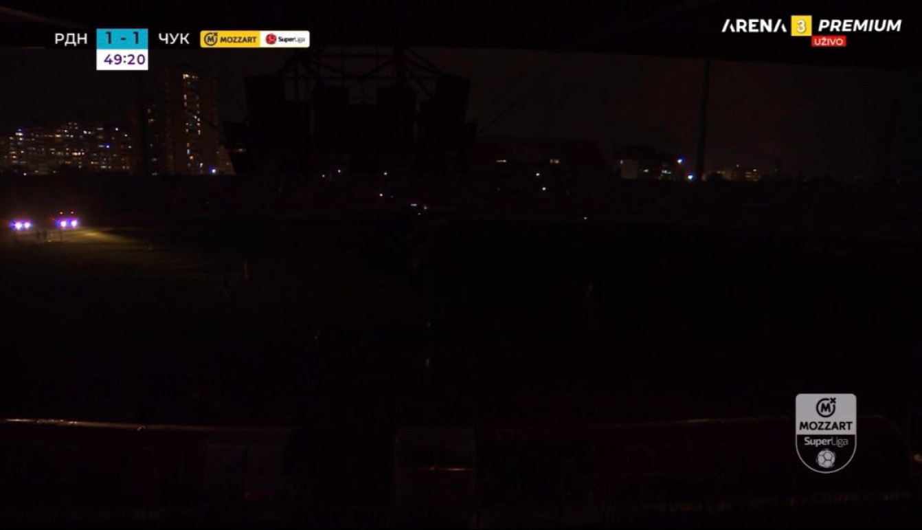 HAOS U SUPERLIGI SRBIJE: Prekinut meč, a ovo je razlog! (VIDEO)