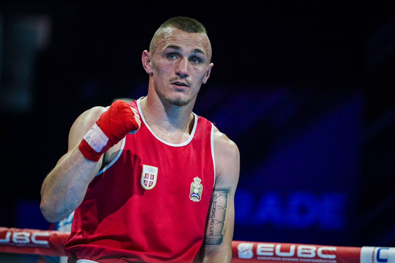 DEVET MINUTA BORBE DECENIJE: Memić nudi revanš Nikoliću u profi ringu!