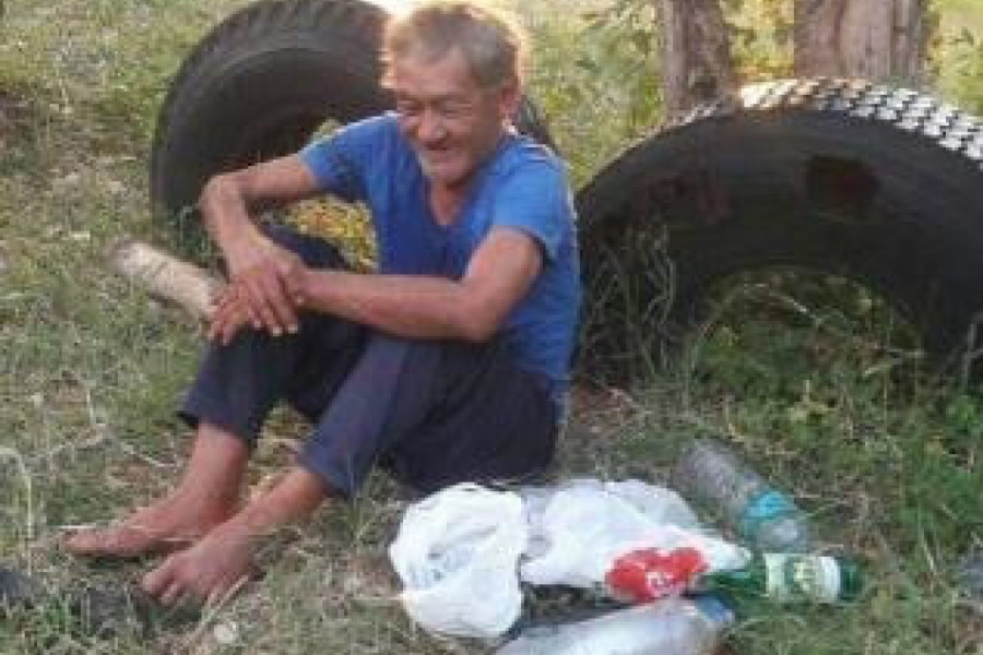 NAJPOTRESNIJA PRIČA: Čuveni fudbaler postao beskućnik, dok mu se sinovi baškare u neviđenom luksuzu! (VIDEO)