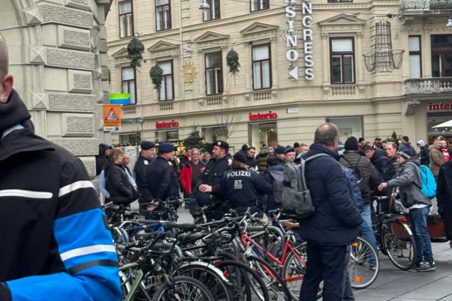 AUSTRIJANCI DIGLI NAJJAČE ORUŽJE ZBOG DELIJA: Policija u Gracu spremna na sve (VIDEO)
