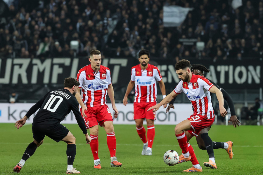 ŠTURM – ZVEZDA: Crveno-beli propustili priliku Elšnika, žuti karton Arnautoviću i domaćin promašio zicer u 3. minutu