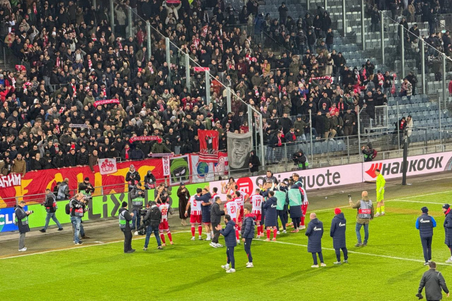 LUDNICA NA TERENU I TRIBINAMA: Pogledajte slavlje igrača i navijača Zvezde (VIDEO)