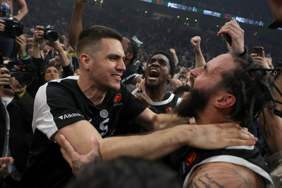 KO NIJE GLEDAO DERBI – OVO MORA DA POGLEDA! Partizan do filmskog preokreta, Arena eksplodirala, meč za pamćenje (VIDEO)