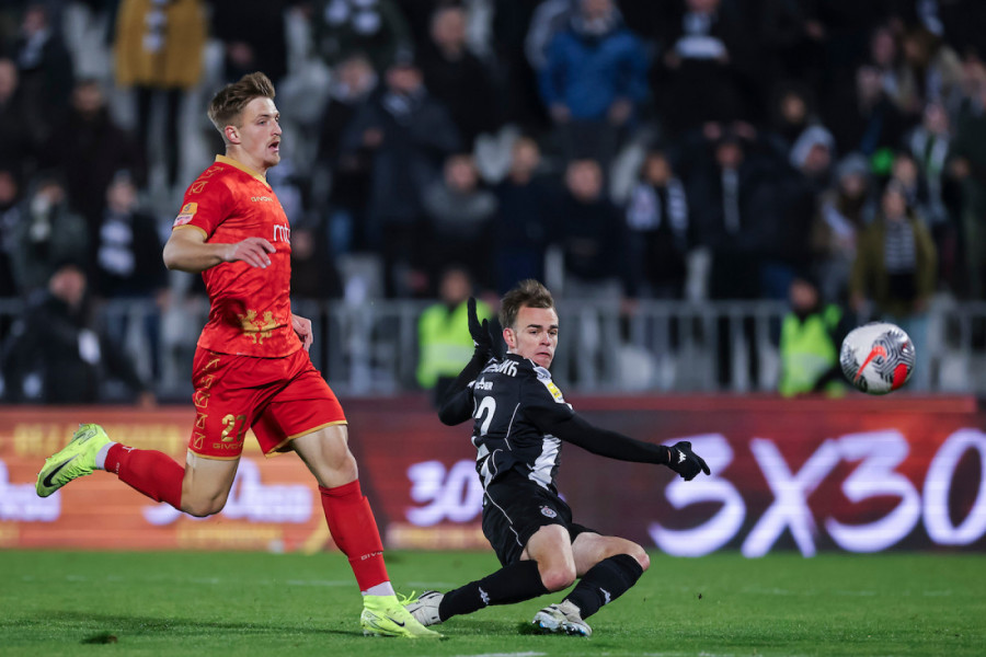 TRIFUNOVIIIĆ! Ludnica u Humskoj, ponovo vodi Partizan!