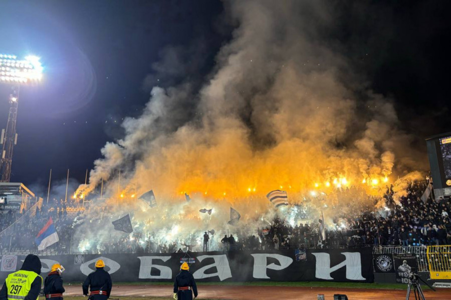 NIŠTA BEZ ŽELJKA OBRADOVIĆA: Ceo stadion Partizana je izgovarao ime LEGENDARNOG TRENERA! (VIDEO)