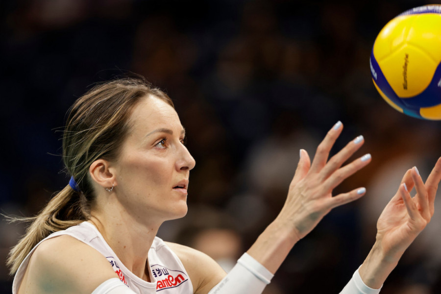 MAJA OGNJENOVIĆ ISPISALA ISTORIJU: Ples za svetsku krunu u 41. godini!