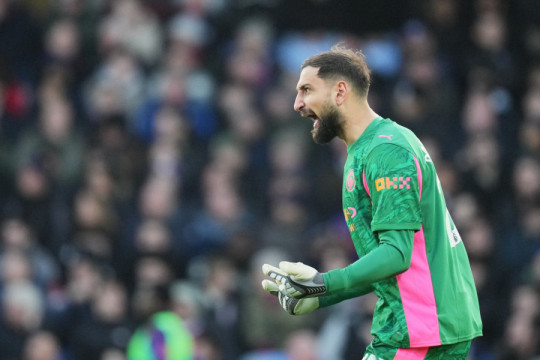 LEGENDARNI GOLMAN O KIKSU DONARUME: Tu nešto stvarno nije u redu...