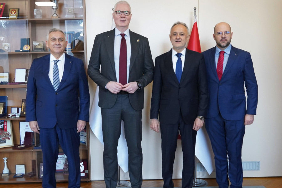 Održan prvi zajednički sastanak ministra sporta Zorana Gajića i predsednika Olimpijskog komiteta Srbije Dejana Tomaševića!