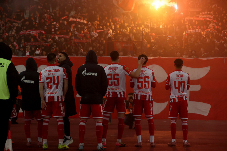 SVE SU PREKRILI MAGLA I DIM: Mnogo simbolike je večeras bilo na Marakani! (VIDEO)