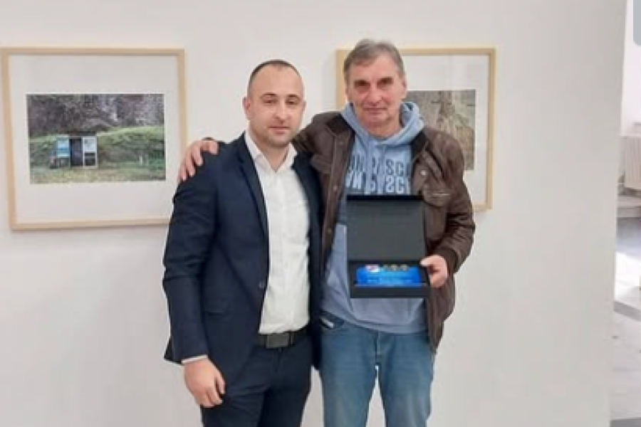 MLADI RADNIK PROSLAVIO VELIKI JUBILEJ: U Grdici obeležili vek postojanja