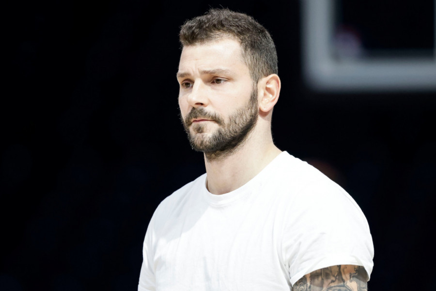 POTPISAO VLADIMIR MICOV!