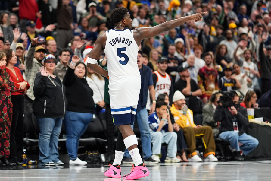 DŽELAT MINESOTE NIJE JOKIĆ, VEĆ FOSTER: Edvards igrao partiju života, pa isteran sa terena u jeku neviđene drame!