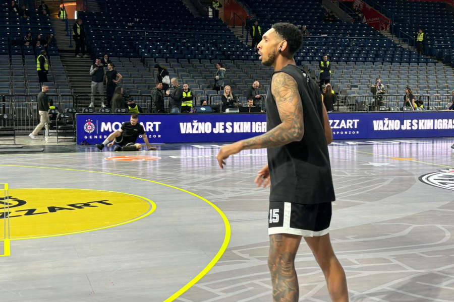 GROBARI U EKSTAZI: Kameron Pejn je stigao u Arenu i nikad je u boljem raspoloženju! (VIDEO)