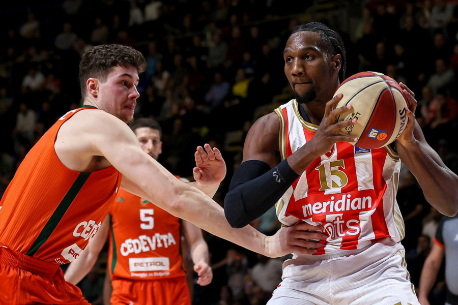 (POLUVREME) ZVEZDA GAZI U PIONIRU: Cedevita potpuno raskantana - crveno-beli dominiraju!