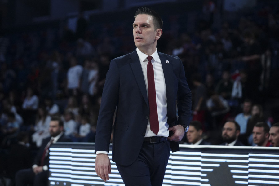 BARAĆ DEMONSTRIRAO SILU! Ubedljiva pobeda srpskog trenera!