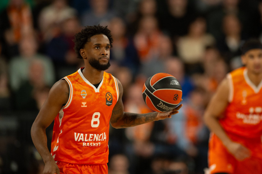 VALENSIJA SLAVI, MARTINEZ UPOZORAVA: "Partizan je igrao pametno, ovo je bila fizički najteža utakmica"