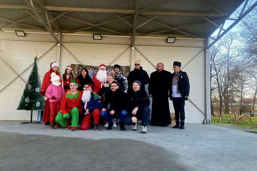 RADOST ZA NAJMLAĐE MEŠTANE GAJA: Partizan se prilključio akciji dodele paketića