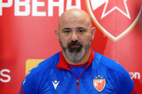 VELIKI POVRATAK NA MARAKANU? Zvezda dreši kesu - NAVIJAČI U TRANSU!