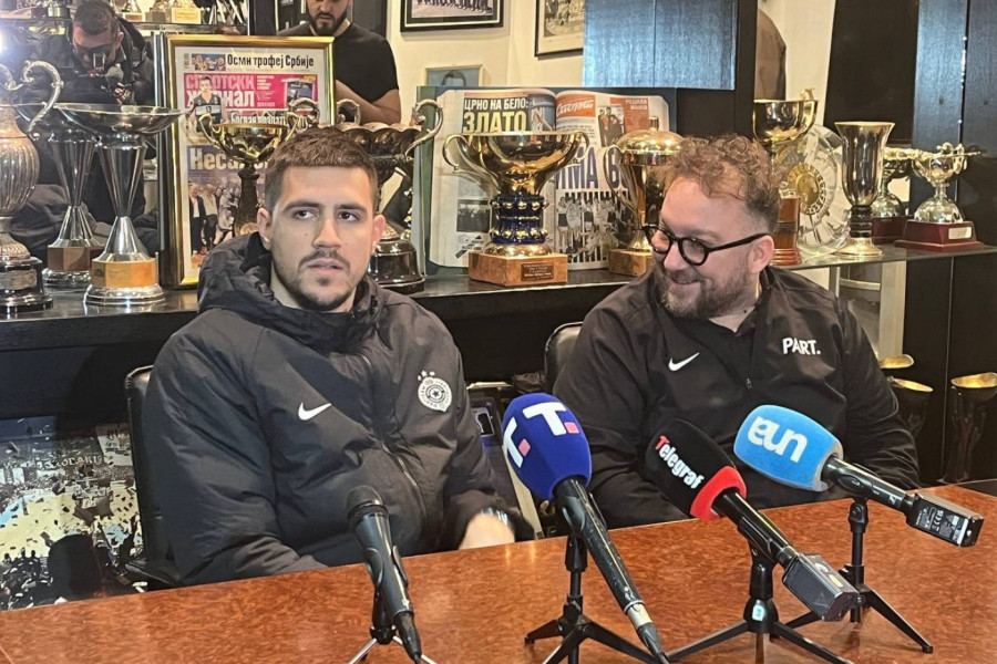 "ATMOSFERA JE UVEK BILA DOBRA": Vanja Marinković zbunio izjavom pred meč sa Monakom, pa odbio da priča o Tajriku Džonsu! (VIDEO)