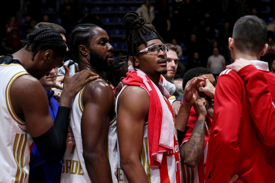 NJEGA MORAJU DA SLUŠAJU! Zvezda Meridianbet mora da reši OVAJ PROBLEM!