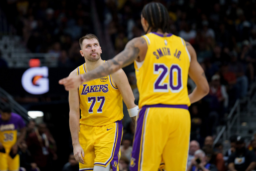 NEVEROVATNA TROJKA LUKE DONČIĆA! Slovenac brljirao u pobedi Lejkersa! (VIDEO)