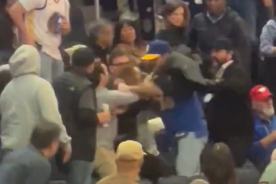 SKANDAL U NBA: Brutalna tuča na tribinama - šta li će na ovo reći Jokićev brat?! (VIDEO)