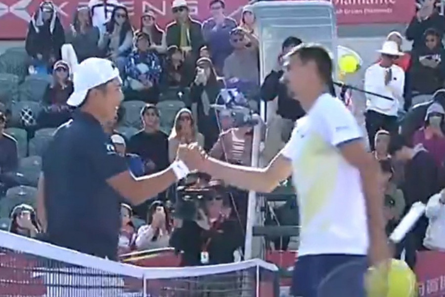 NEZAPAMĆENO: Anonimus, 406. na svetu, izbacio senzaciju prošlogodišnjeg Australijan opena! (VIDEO)