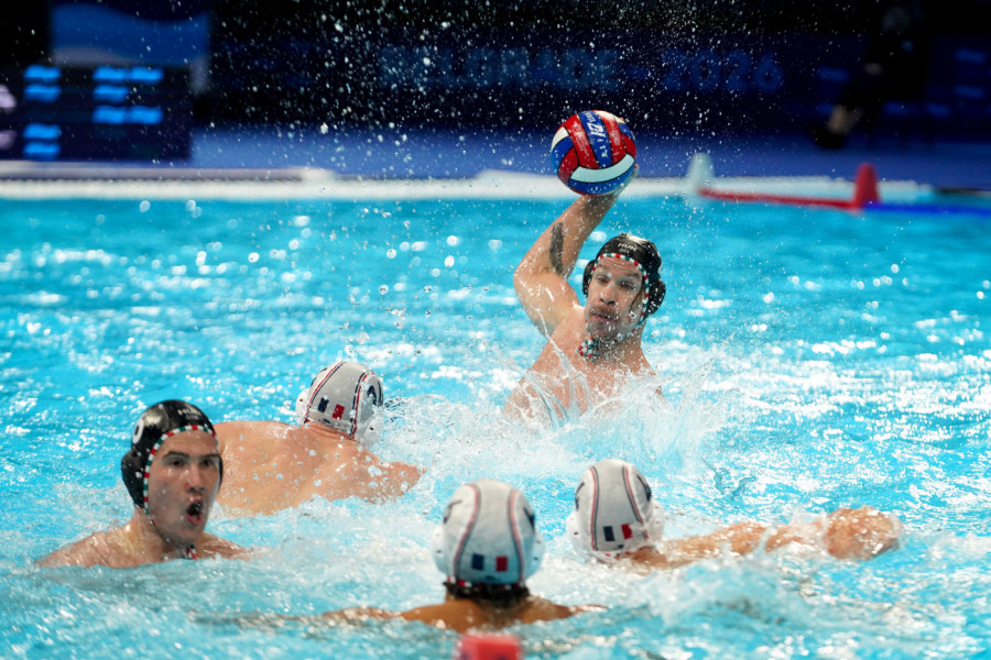 MAĐARI "POKAZALI ZUBE" U BEOGRADU: Trikolori potopljeni već na prvom ispitu EP!