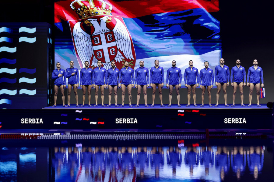 VATERPOLO GROZNICA U SRBIJI: Najpoznatije srpsko fudbalsko lice došlo u Arenu da bodri "delfine"! (VIDEO)