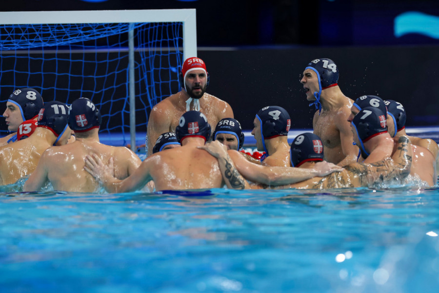 MUK U ARENI: Holandija vodi protiv Srbije!