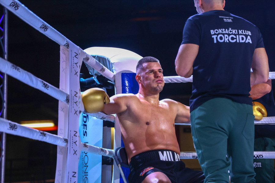 ALBANSKI BORAC JEDVA PREŽIVEO U RINGU: Zašto sudija nije reagovao ranije? (VIDEO)