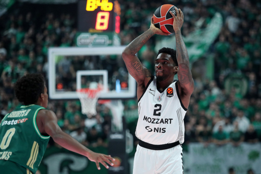 ŠTA SE TO DEŠAVA U PARTIZANU?! Zbog iste povrede kao Šejk Milton košarkaš crno-belih je tada morao na operaciju