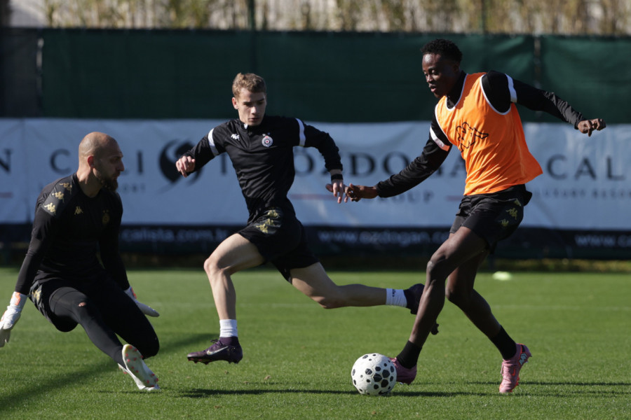 PARTIZAN RADI PUNOM PAROM: Oglasio se i novajlija među seniorima! (VIDEO)