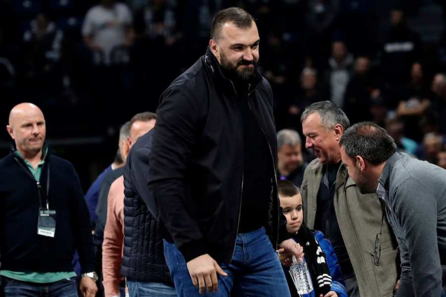 OD NBA LEGENDE DO ZVEZDE SKANDALA: Pekovićev neslavni put!