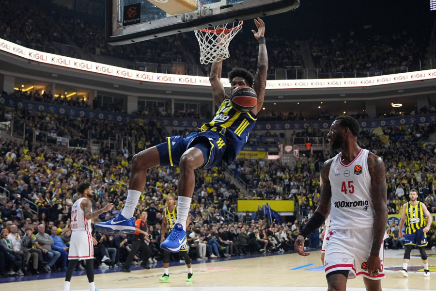 CRNO-BELI IZBEGLI "METAK": Bio je na pragu Partizana, a sada ga čeka višemesečna pauza!