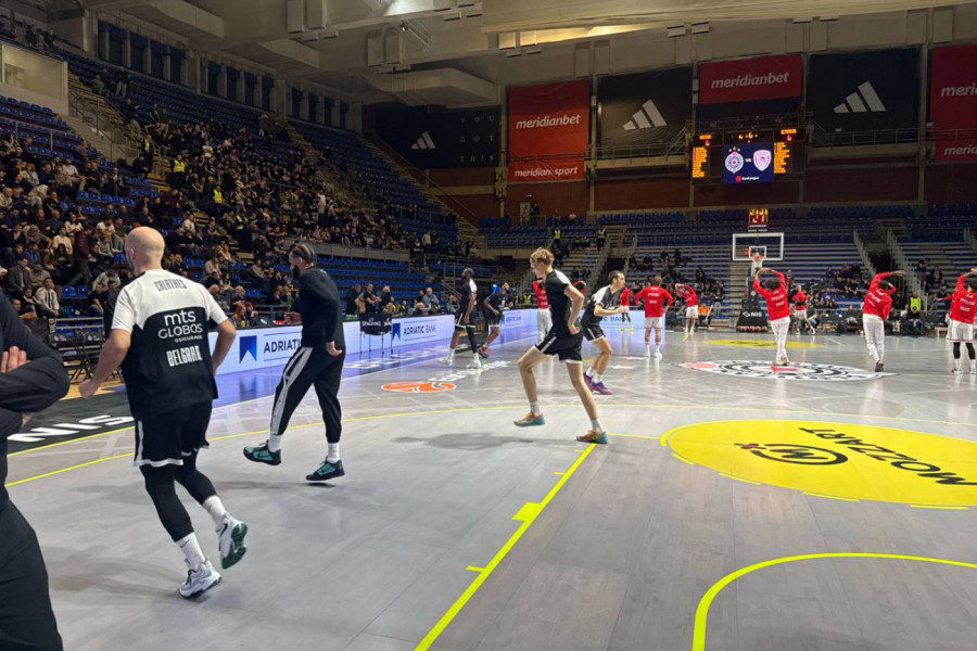 GROBARI POSLALI JASNU PORUKU IGRAČIMA PARTIZANA: Pogledajte kako su ih dočekali u Pioniru (VIDEO)