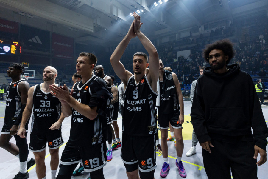 PARTIZAN NE PAMTI OVAKAV ČEMER! Evo koliko ljudi je gledalo crno-bele u Pioniru!