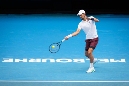 ĐOKOVIĆ OŠTRO ODGOVORIO NA PROVOKACIJU: Novak ispao gospodin pred Australijancima (VIDEO)