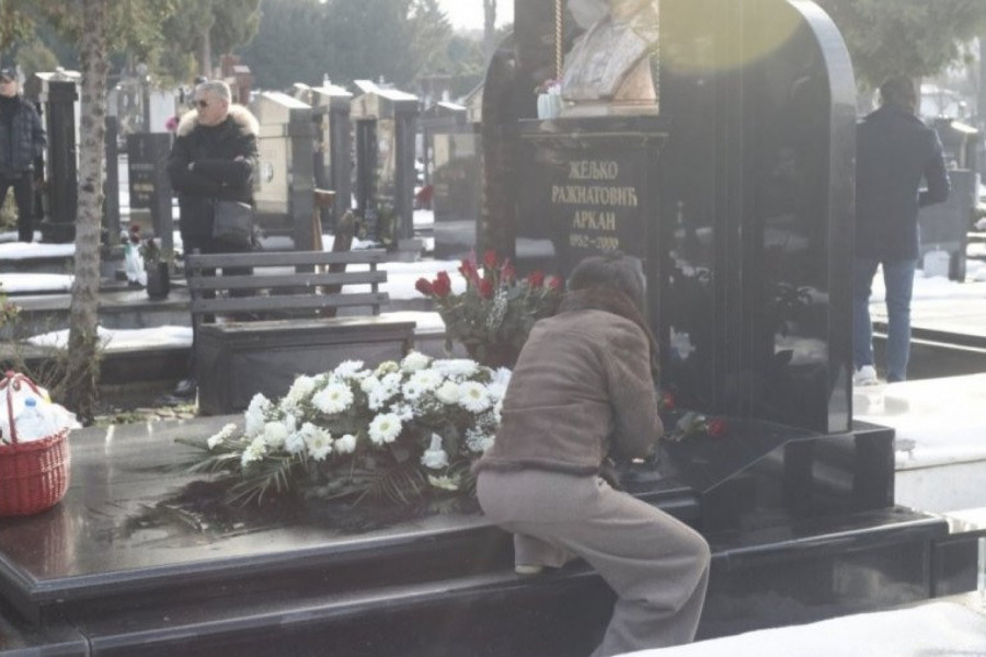 SAMO ON NIJE ZABORAVIO ARKANA: Jedan fudbaler Obilića došao na pomen Ražnatoviću