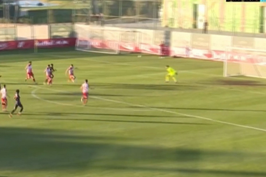 RADE KRUNIĆ SE OBRUKAO: Ovo nije autogol, ovo je golčina za TV špice - ali u svoju mrežu! (VIDEO)