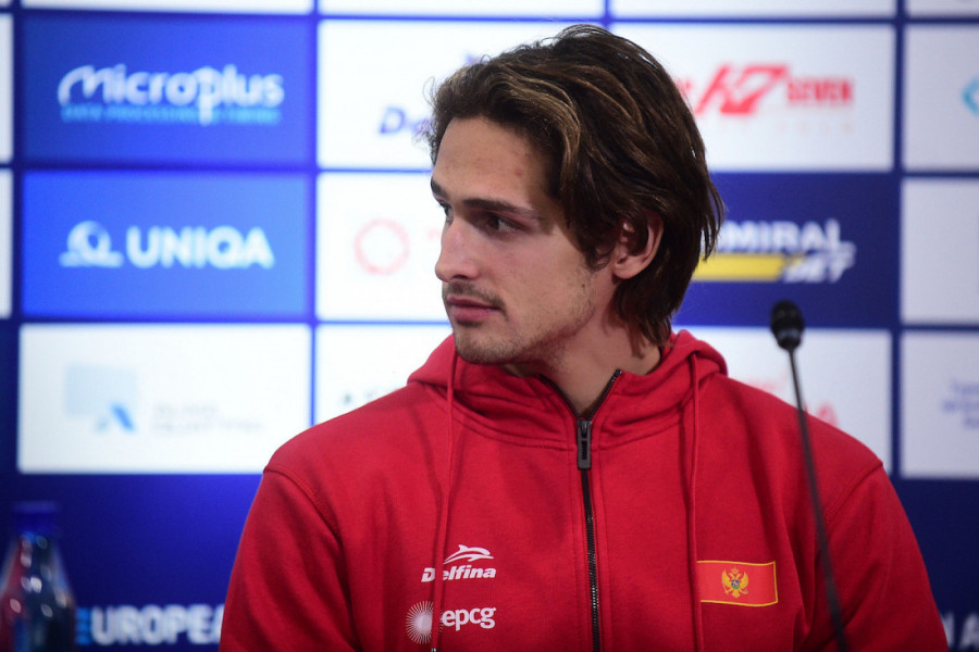 "ŽAO MI JE NAŠIH NAVIJAČA KOJI SU VEROVALI U NAS" Golman Crne Gore nakon teškog poraza!