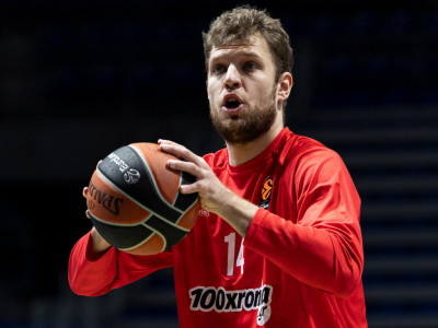 Puca u Olimpijakosu: Posvađali se Vezenkov i Barcokas