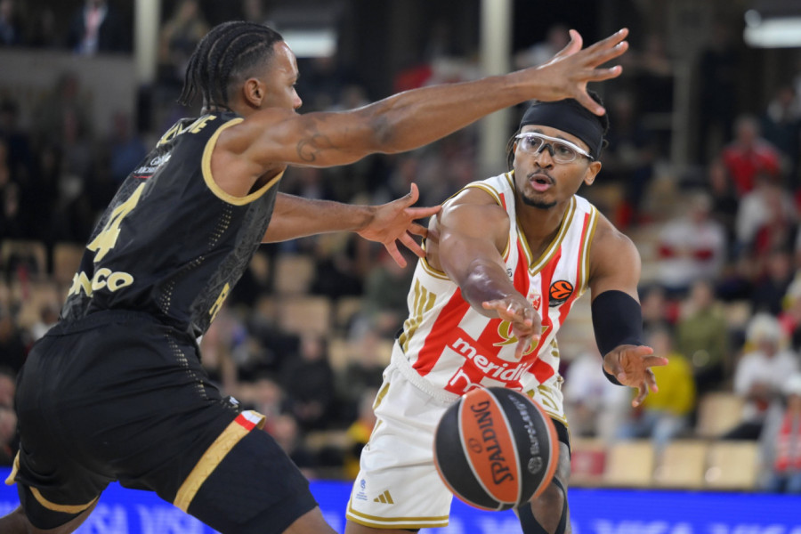 MONEKE POSLAO HIT PORUKU! Nigerijac odmah nakon trijumfa objavio stori (FOTO)