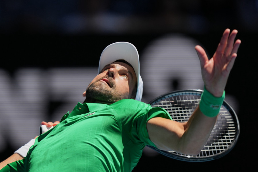 NE MOŽE BOLJE: Novak već brejknuo Italijana!