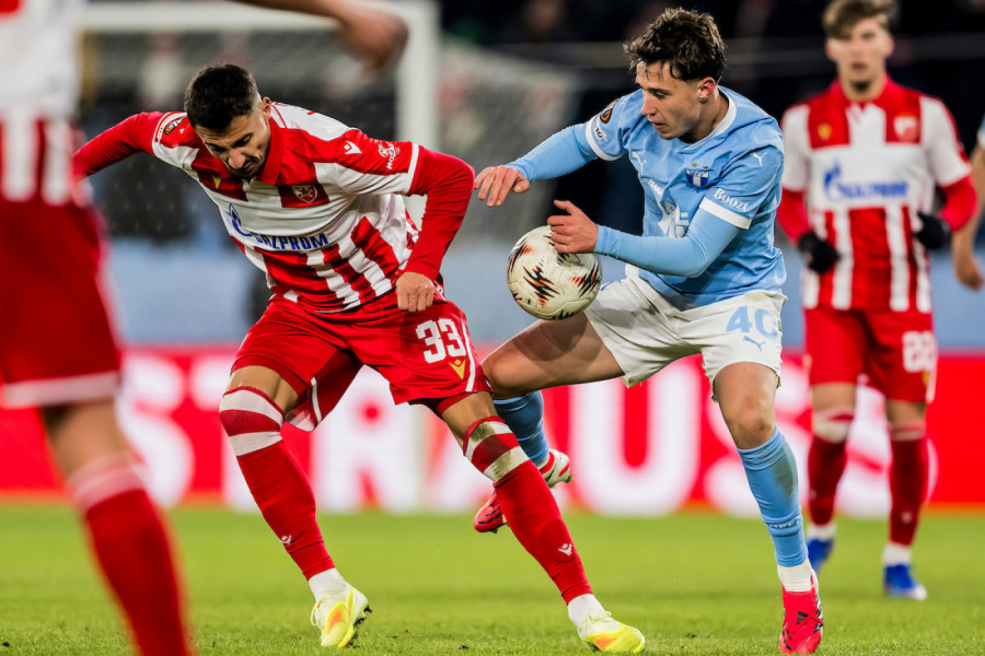 DOMINACIJA: Zvezda sve jače PRITISKA - GOL visi u vazduhu!