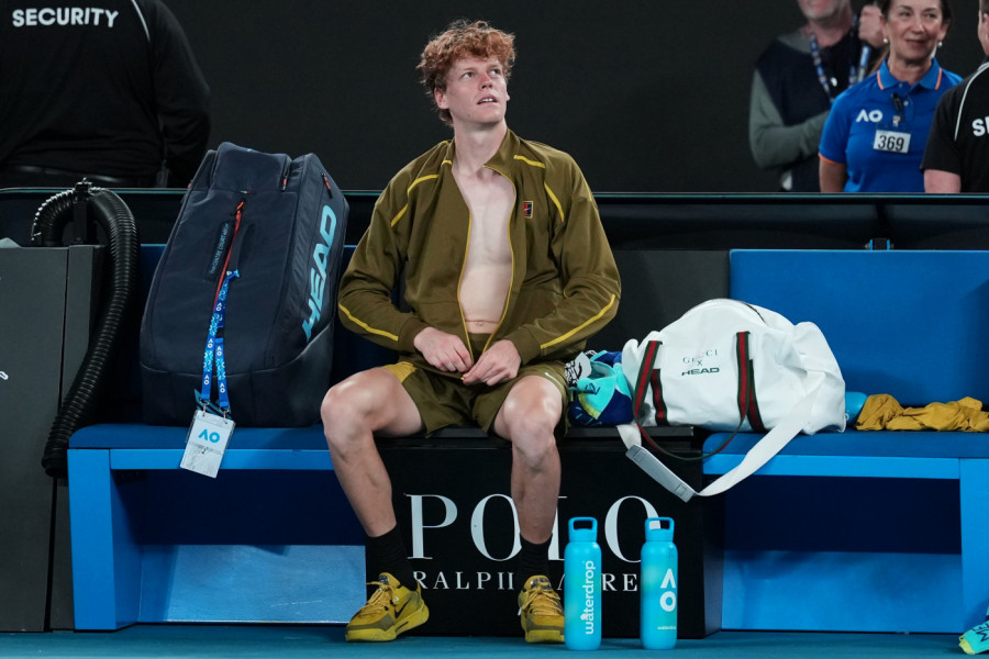 SINER SE VRATIO IZ MRTVIH I POBEDIO: Italijan povraćao na Australijan openu