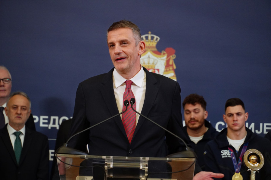 "DEŽURNI MRZITELJI PIŠU TAKVE STVARI-ĆUK JE BIO VREO KAO PEĆ": Prvi čovek srpskog vaterpola prekinuo ćutanje o drami koja je pratila "delfine" do trona!