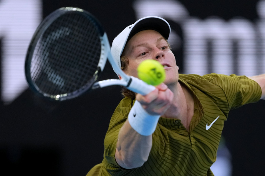 SINER NA DVA KORAKA DO ĐOKOVIĆA: Italijan rutinski osvojio set protiv Šeltona