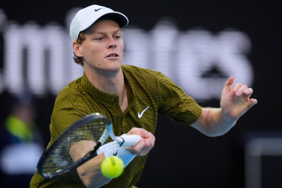 SINER GAZI PREMA NOVAKU: Italijan rutinski vodi sa 2:0 protiv Šeltona