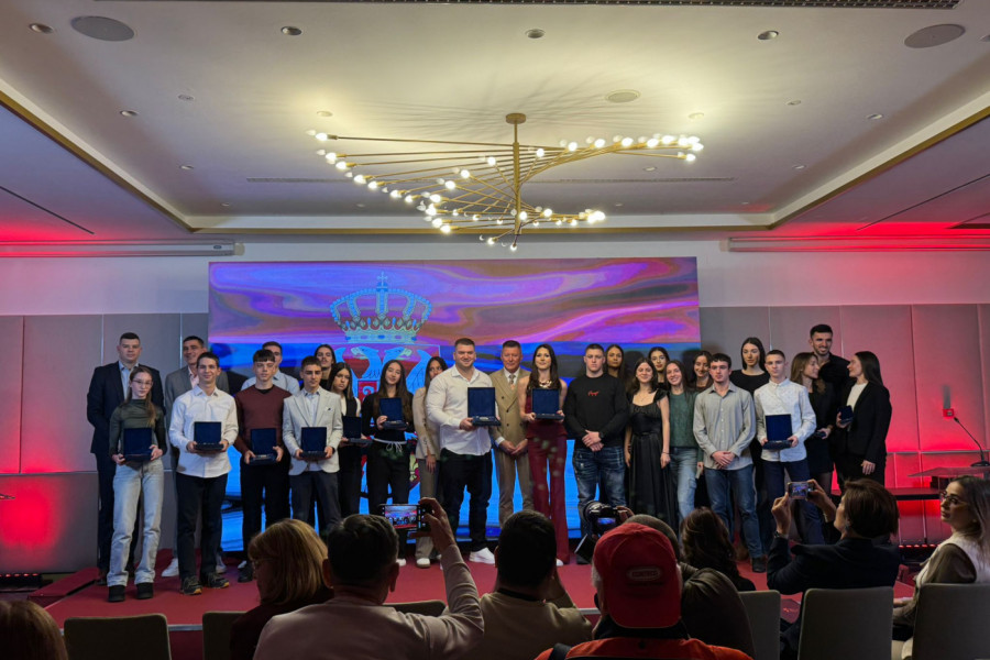 ONI SU NAŠI KRALJICE I KRALJEVI: Srpski atletski savez proglasio najbolje u 2025. godini